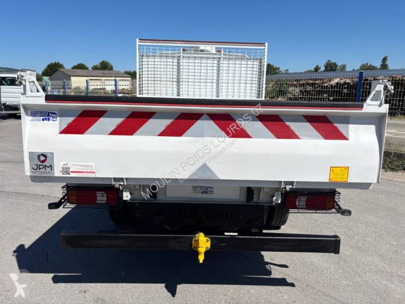 Véhicule utilitaire Iveco 35C18