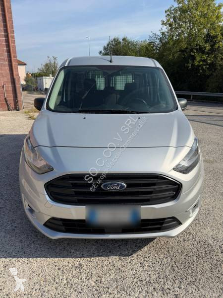 Véhicule utilitaire Ford