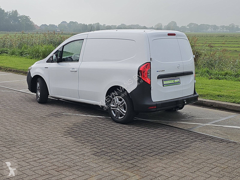 Véhicule utilitaire Mercedes 51kWh L1 290Km WLTP e