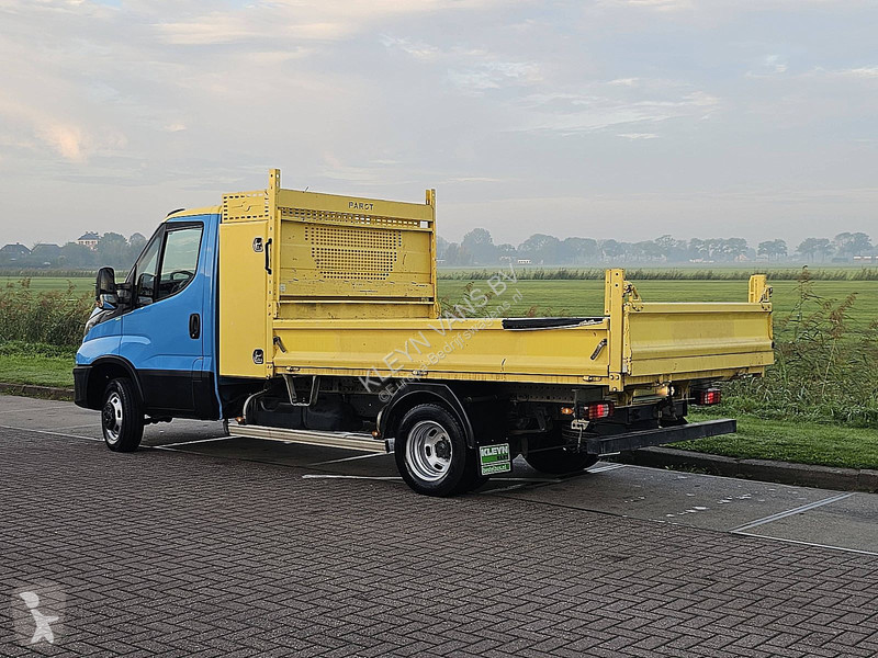 Véhicule utilitaire Iveco 35C16 3.0Ltr Kipper...