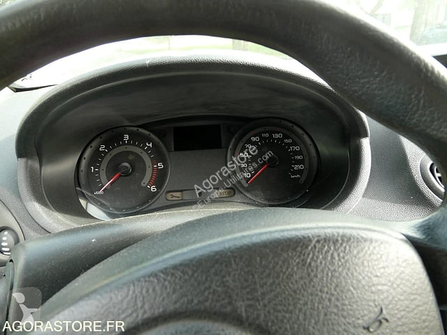 Véhicule utilitaire Renault CLIO