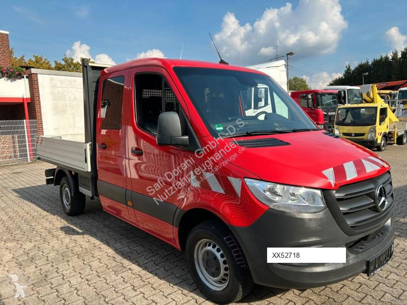 Mercedes 317 van