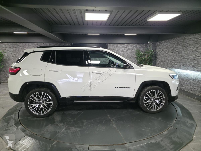 Véhicule utilitaire Jeep COMPASS 1.5 Turbo T4...