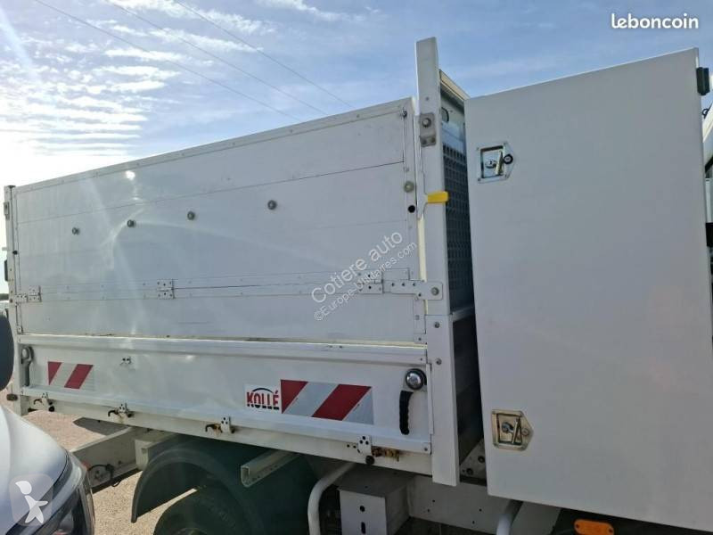 Véhicule utilitaire Renault 165 CH DIN