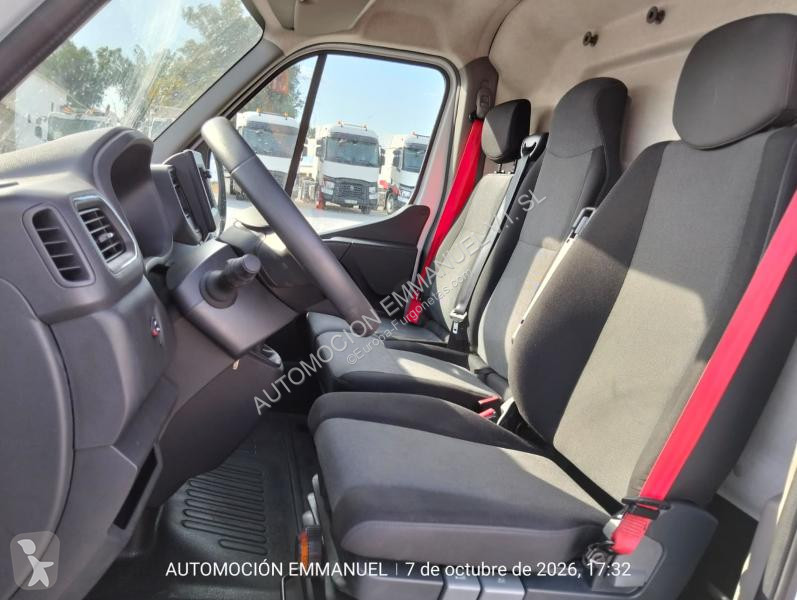 Véhicule utilitaire Renault L2H2 180CV