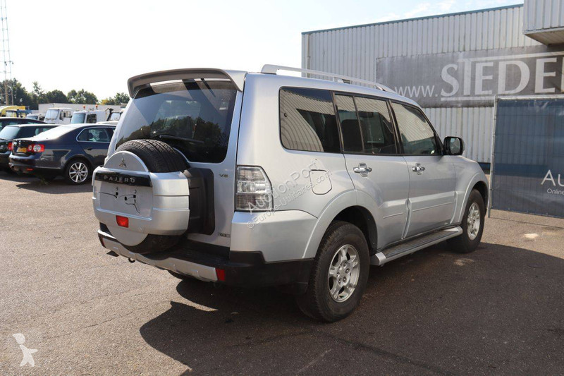 Véhicule utilitaire Mitsubishi