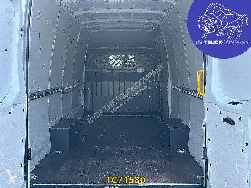 Véhicule utilitaire Iveco 35-160 HI MATIC