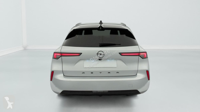 Opel Sports Tourer Transporter