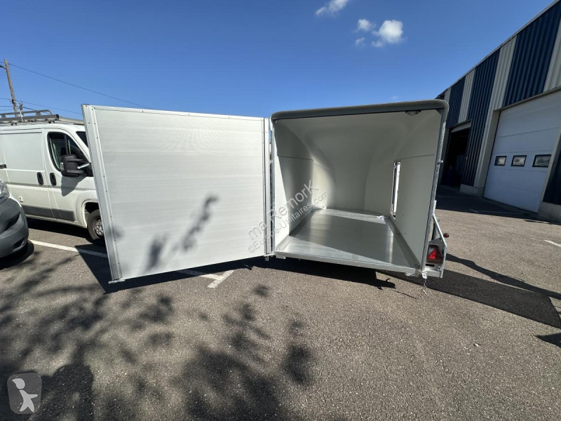Véhicule utilitaire   Cargo XL