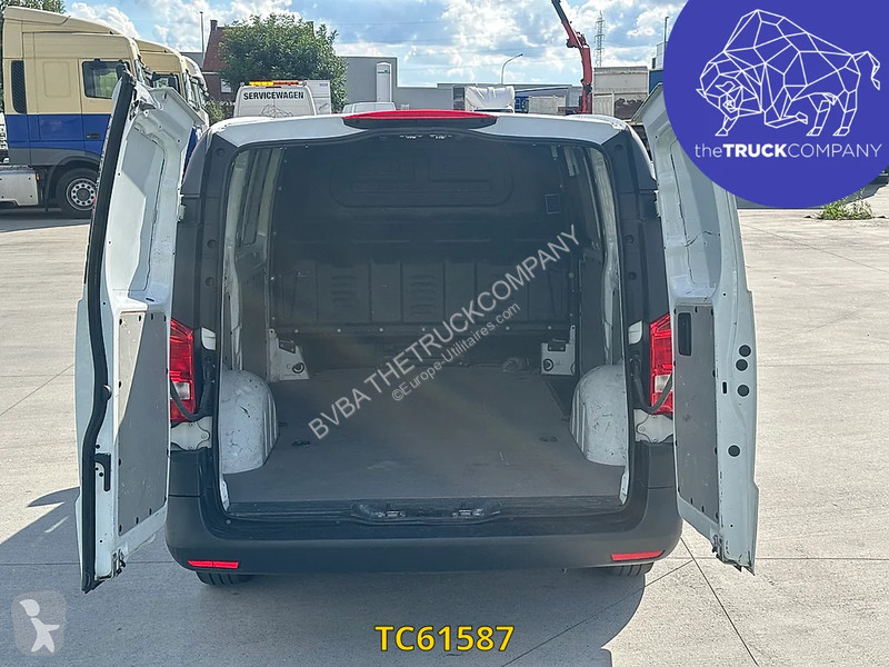 Véhicule utilitaire Mercedes L2 111cdi
