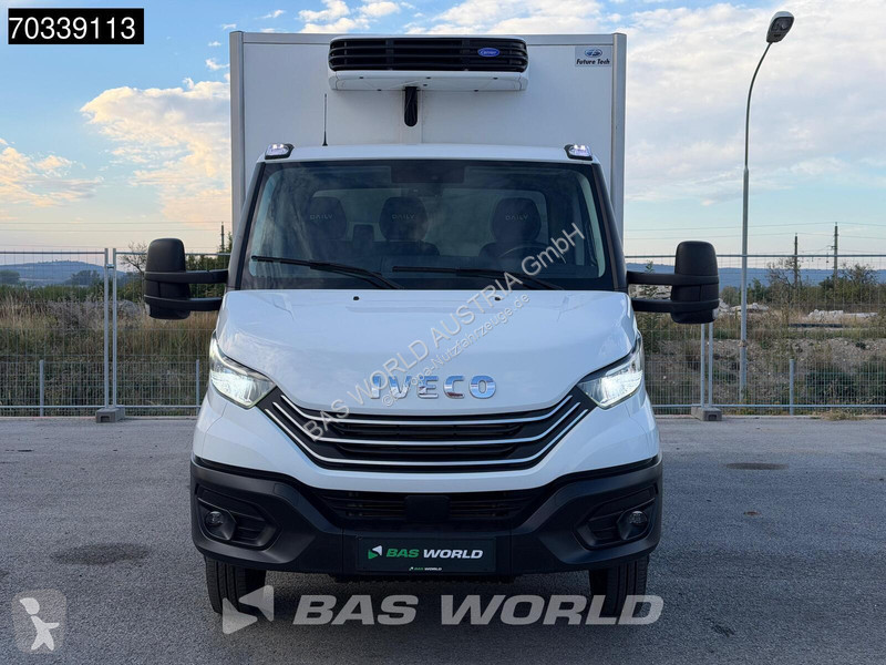 Véhicule utilitaire Iveco 50C18 3.0L Automatik...