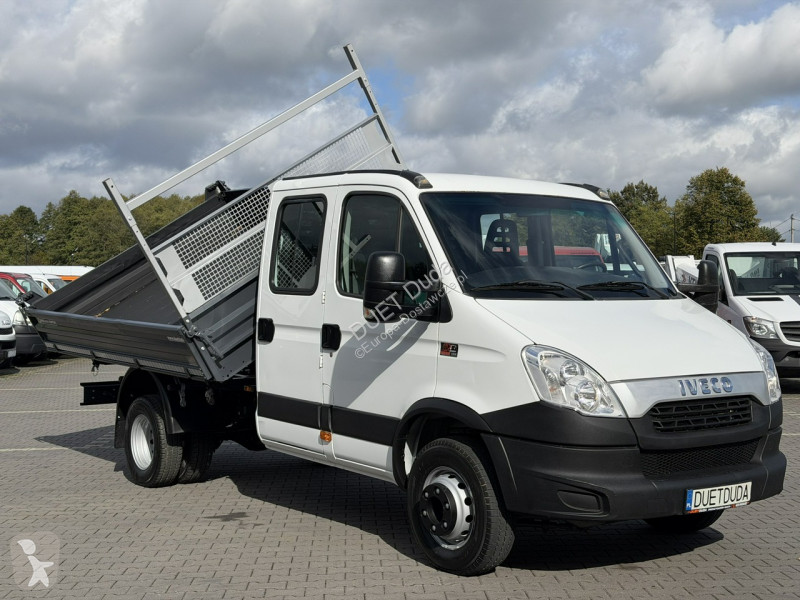 Véhicule utilitaire Iveco 70C18 V H