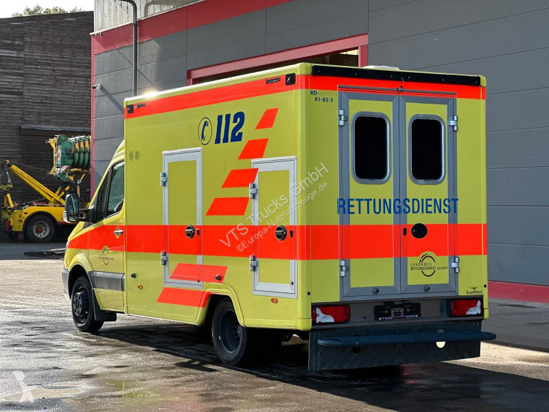 Véhicule utilitaire Mercedes 519 Cdi Hospi...