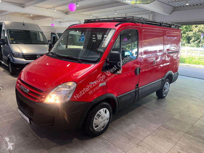Véhicule utilitaire Iveco...