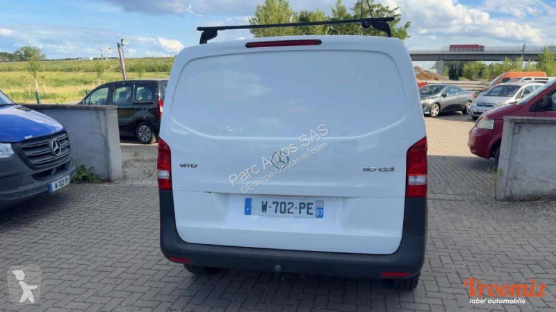 Mercedes  van