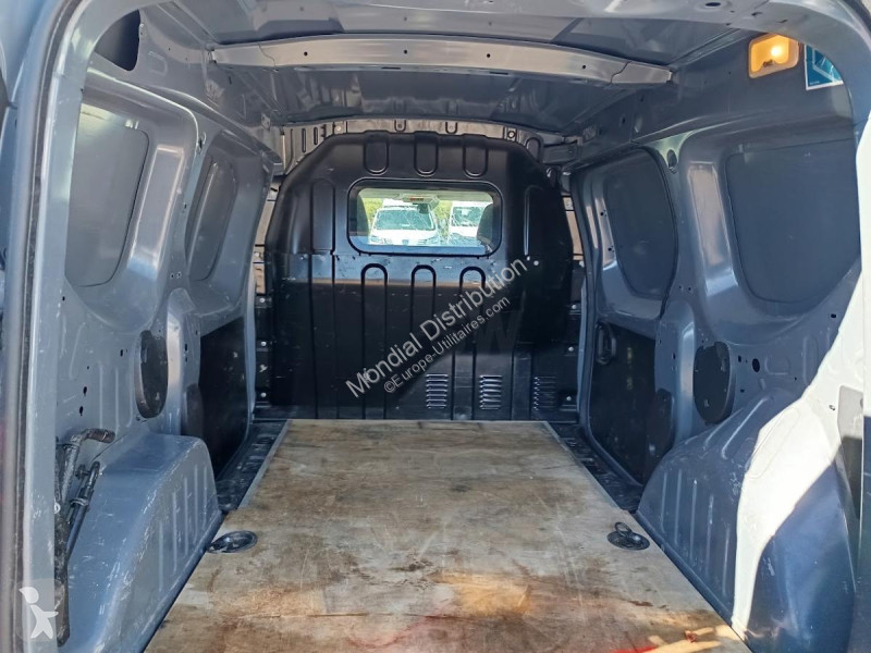 Véhicule utilitaire Renault VAN DCI 95