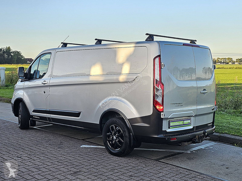 Véhicule utilitaire Ford 2.0 L2H1 TRAIL EDITION!