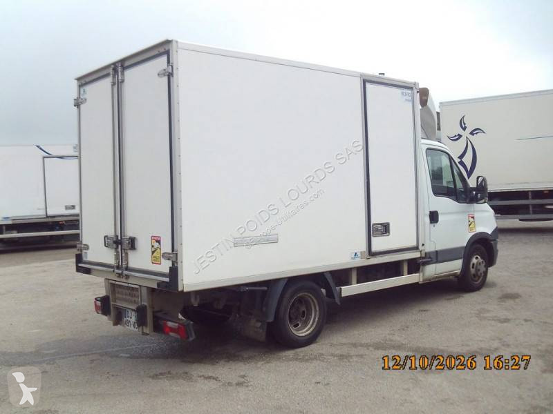 Véhicule utilitaire Iveco 35C15