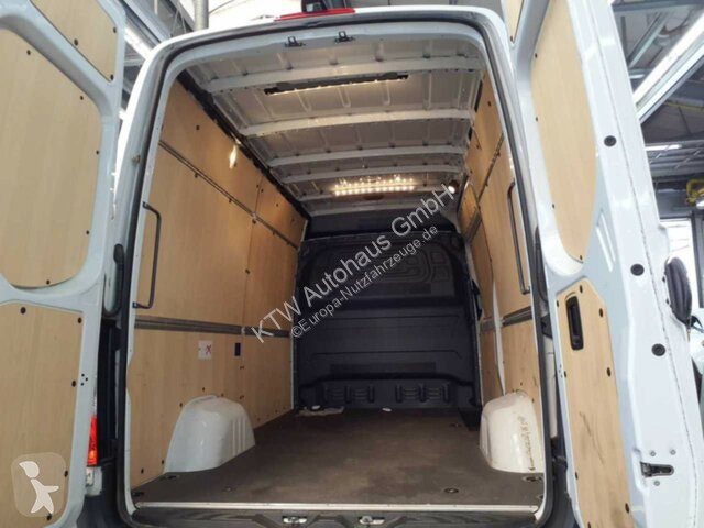 عربة نفعية Mercedes Sprinter 317...