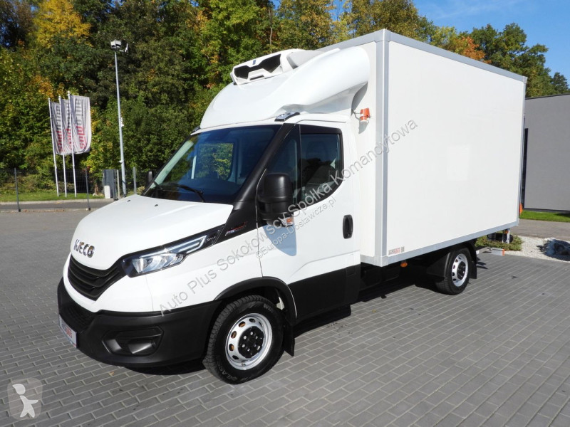Véhicule utilitaire Iveco 35S16 DAILY