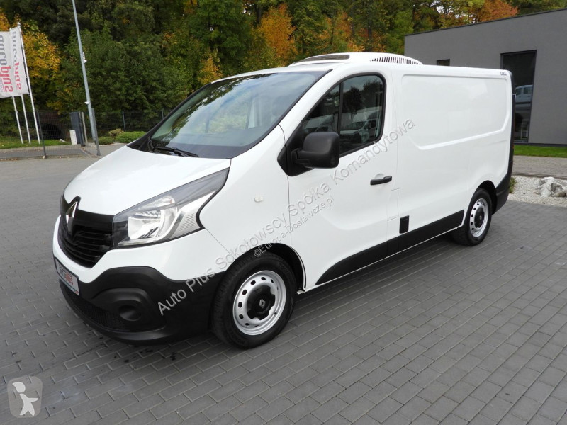 Véhicule utilitaire Renault  TRAFIC