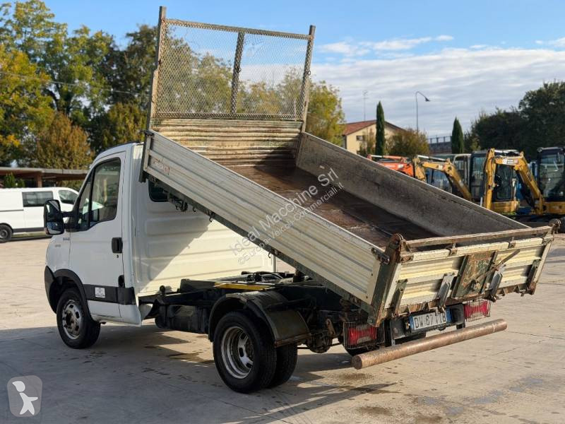 Iveco 35C10 van