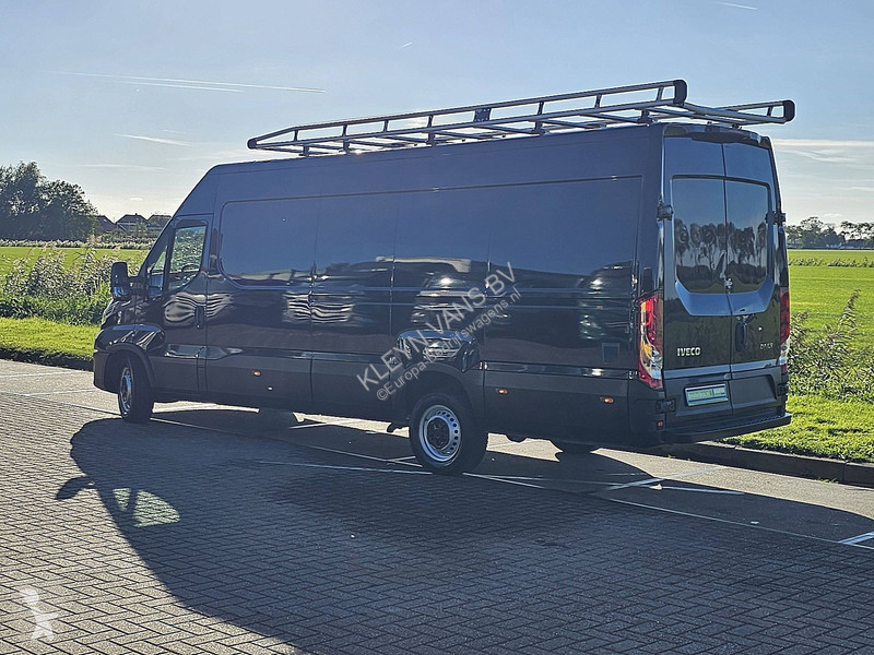 Véhicule utilitaire Iveco 35S14 L4H2 Maxi...