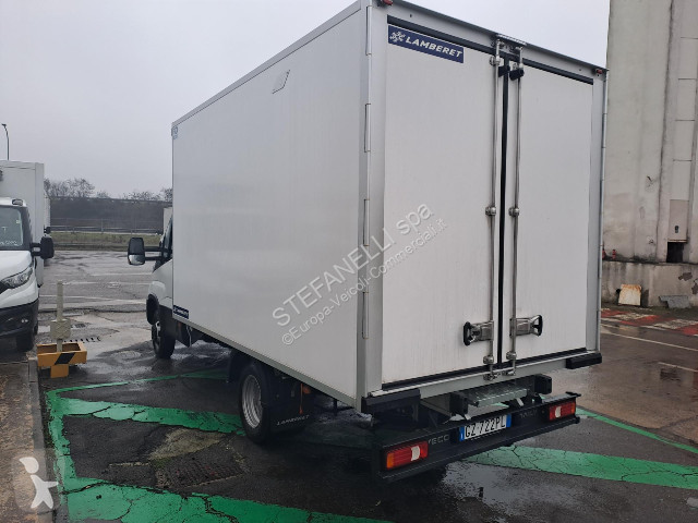 Véhicule utilitaire Iveco DAILY 35C16H3.0...