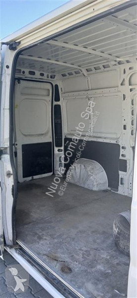 Véhicule utilitaire Citroën III (II 2011)