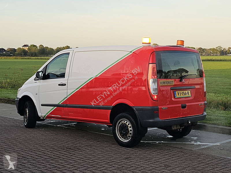 Véhicule utilitaire Mercedes 116 Kompakt 4x4 ac...