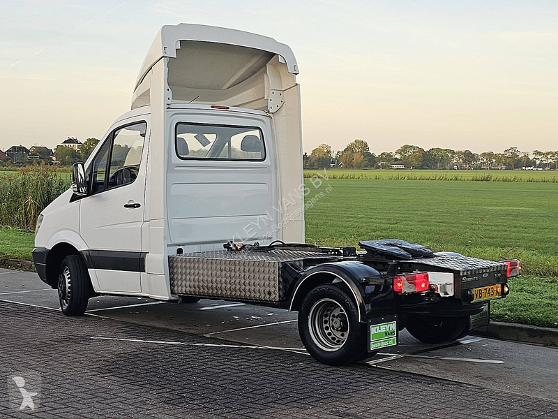 Véhicule utilitaire Mercedes 519