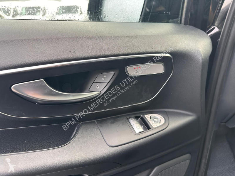 Véhicule utilitaire Mercedes Fg 119 CDI Mixto...