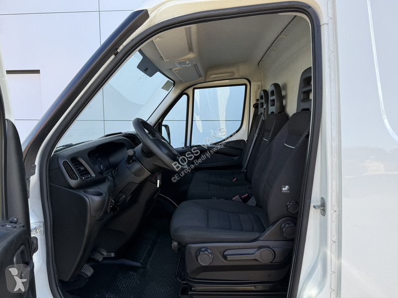 Véhicule utilitaire Iveco 35S14 2.3 140PK