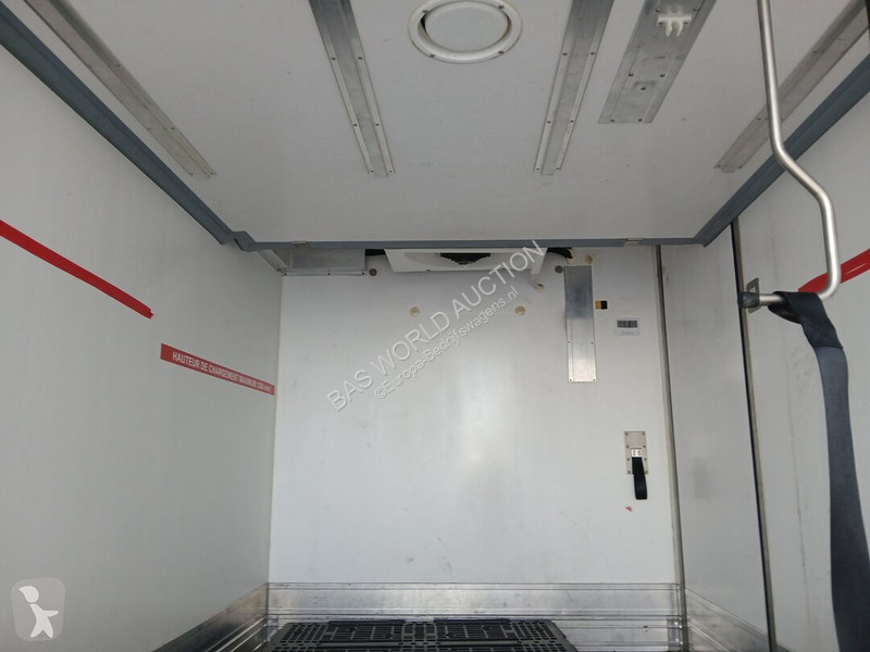 Véhicule utilitaire Renault 2.3CDI