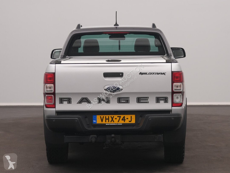 Véhicule utilitaire Ford 210pk