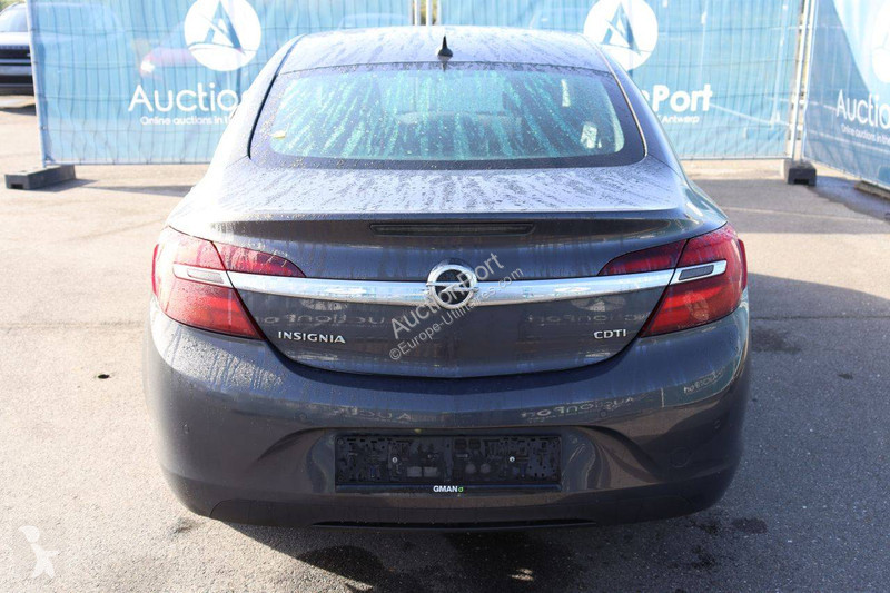Véhicule utilitaire Opel