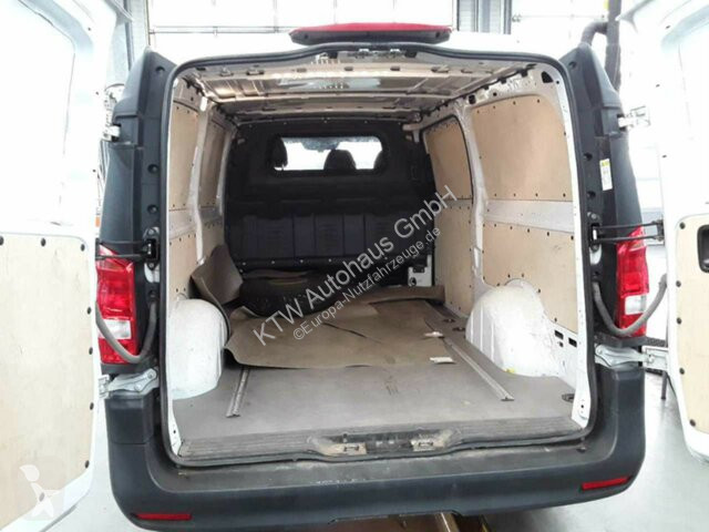 عربة نفعية Mercedes Vito116CDI KA...