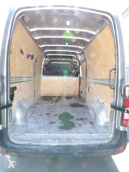 Véhicule utilitaire Renault L3H2 2.3 DCI 150