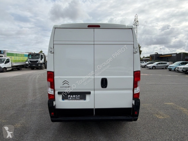 Véhicule utilitaire Citroën 30 L2H2 2.2 BlueHDi...