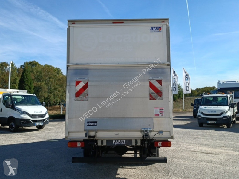 Véhicule utilitaire Iveco 35C16H empattement...