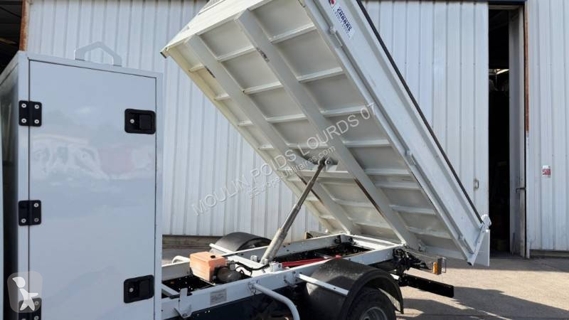 Véhicule utilitaire Iveco 35C13