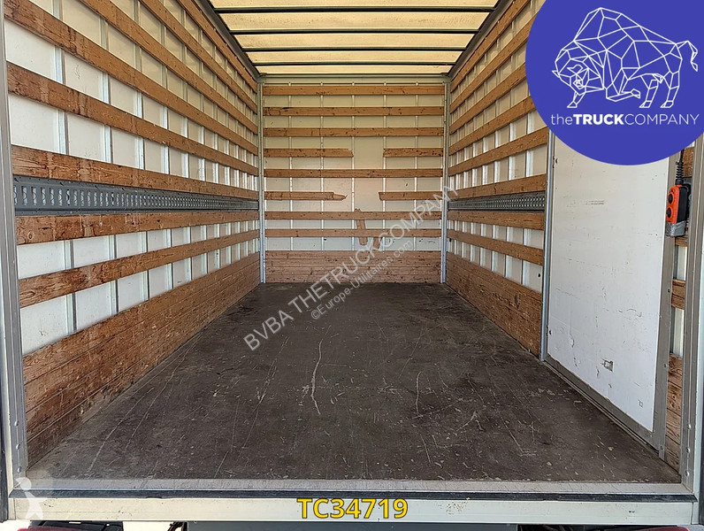 Véhicule utilitaire Renault 2.3 DCI KOFFER MET...