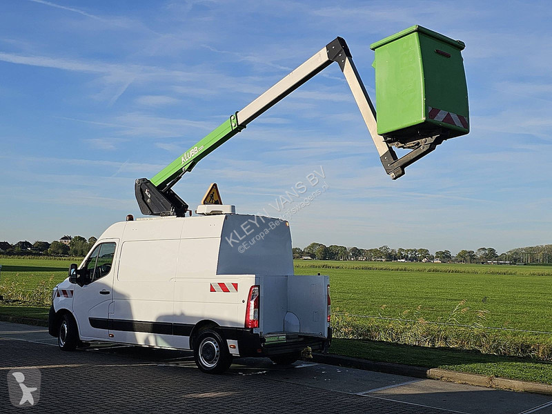 Véhicule utilitaire Renault 2.3 DCI 145 HOOGWERKER