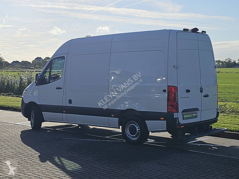 Véhicule utilitaire Mercedes 316 L2H2 RWD...