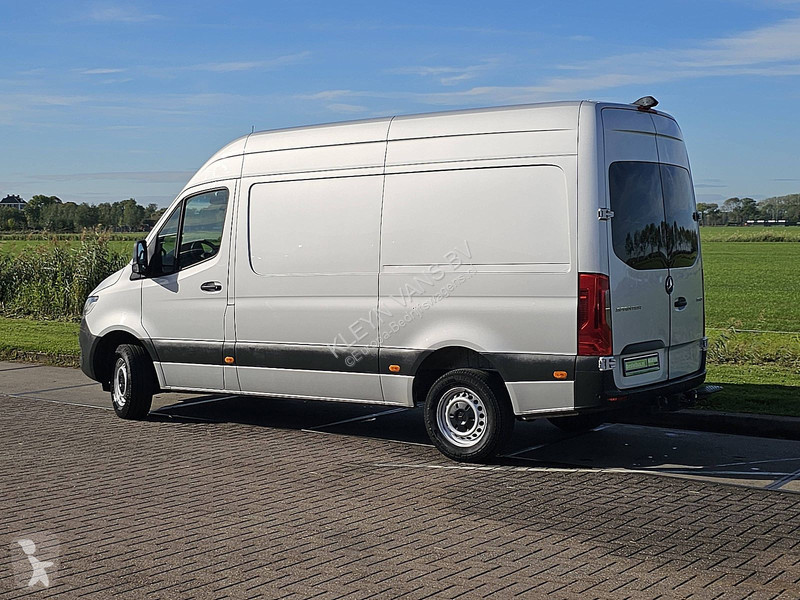 Mercedes 319 L2H2 RWD 3.5t-Trekhaak Automaat 3...