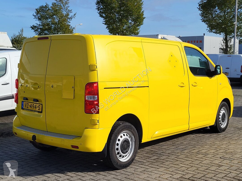 Véhicule utilitaire Peugeot 120pk