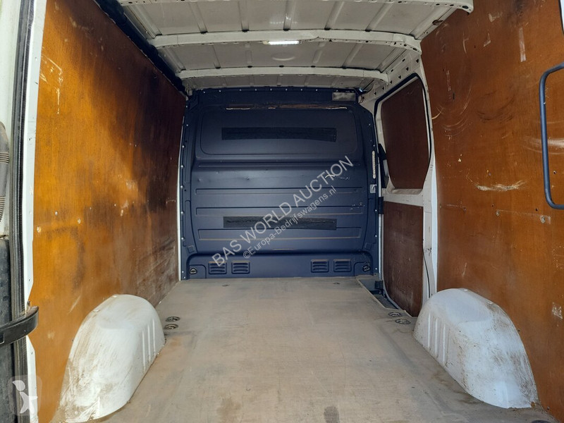 Véhicule utilitaire Mercedes 213 CDI