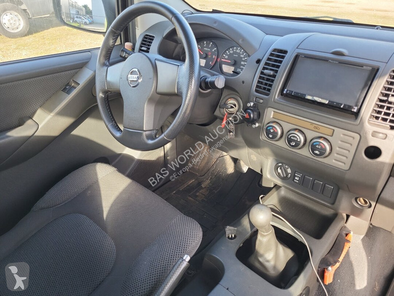Véhicule utilitaire Nissan 171pk