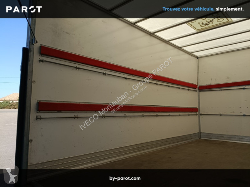 Véhicule utilitaire Iveco 35C16H3.0 empattement...