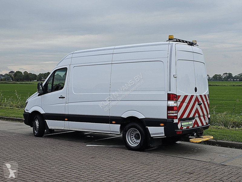Véhicule utilitaire Mercedes 519 L2H2 N1 V6...